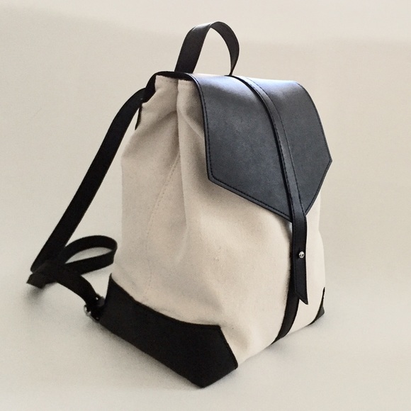 Deux Lux canvas cream & black backpack.  EUC - Picture 2 of 7